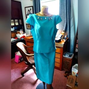 2 Piece Women's Suit - Nipon Boutique -Sz 14 - NWT